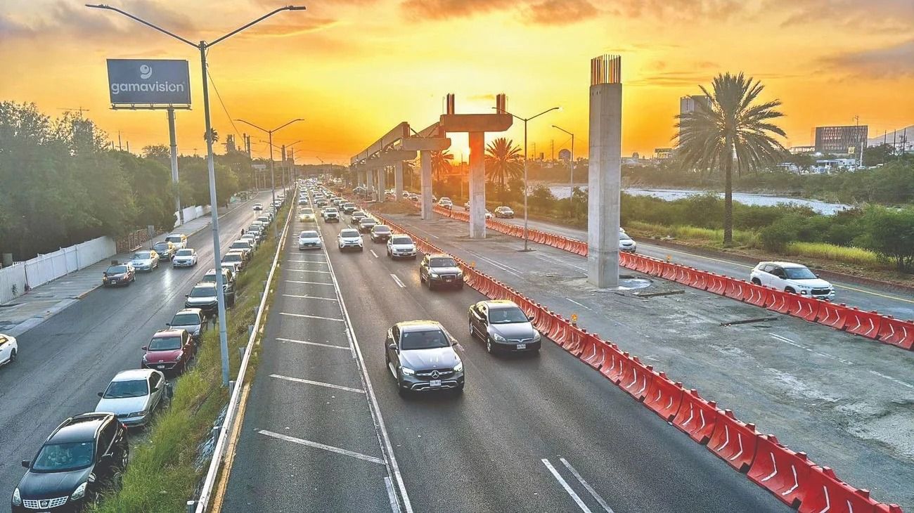La modernización del Metro en Nuevo León incluye el cierre de carriles exprés en Constitución. Conoce los detalles.