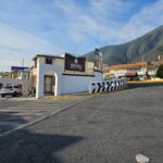 La compra de casas en Llave de Oro desata tensiones vecinales ante el proyecto de ampliación del Estadio Leones en Monterrey.