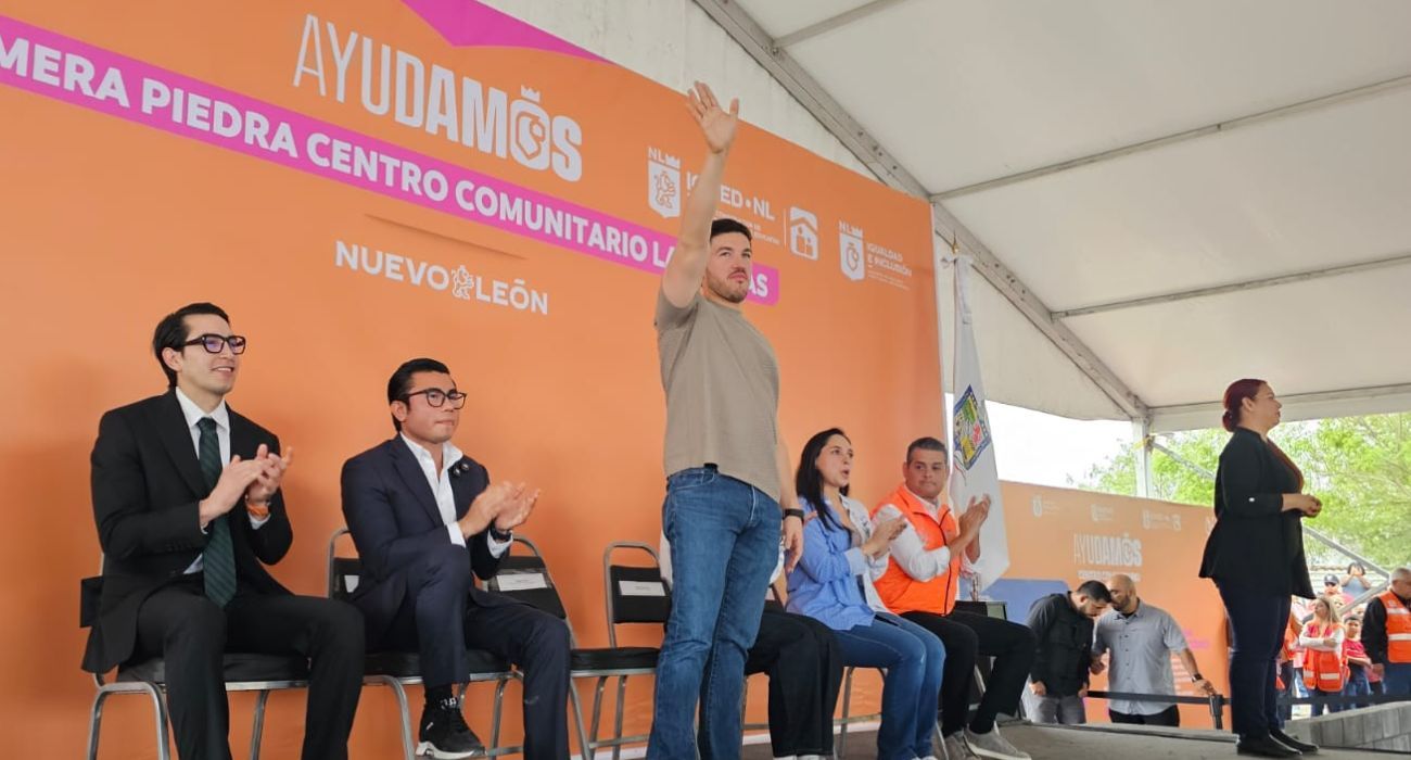 El gobernador Samuel García impulsa el desarrollo social con la nueva obra comunitaria en Juárez, destacando la labor de inclusión.